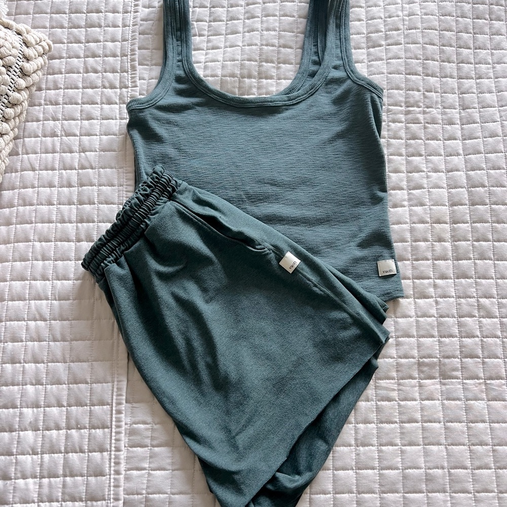 VUORI Women’s Matching Shorts Set XS